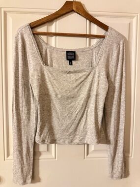 Derek Heart Light Gray Ribbed Long-Sleeve Scoop Neck Top